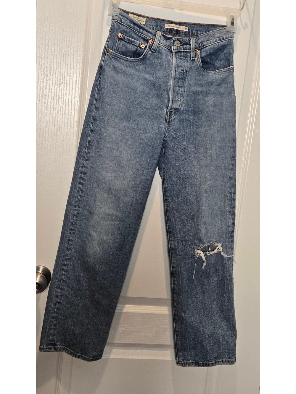 2018 Levi's Ribcage Straight big E sz 27 button fly distressed womens